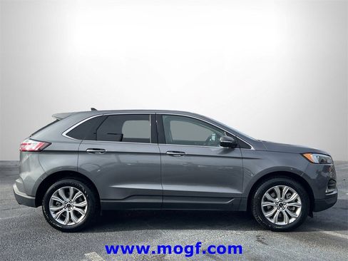 Certified 2024 Ford Edge Titanium image 31