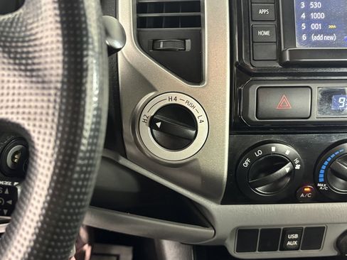 Used 2014 Toyota Tacoma 4x4 Double Cab image 25