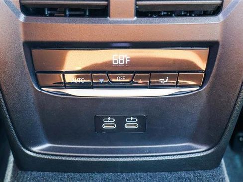 Certified 2025 BMW 330i xDrive Sedan w/ M Sport Package image 22