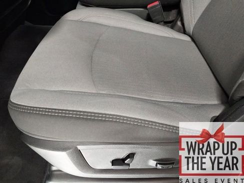 Used 2024 RAM 2500 Big Horn w/ Bed Utility Group image 3