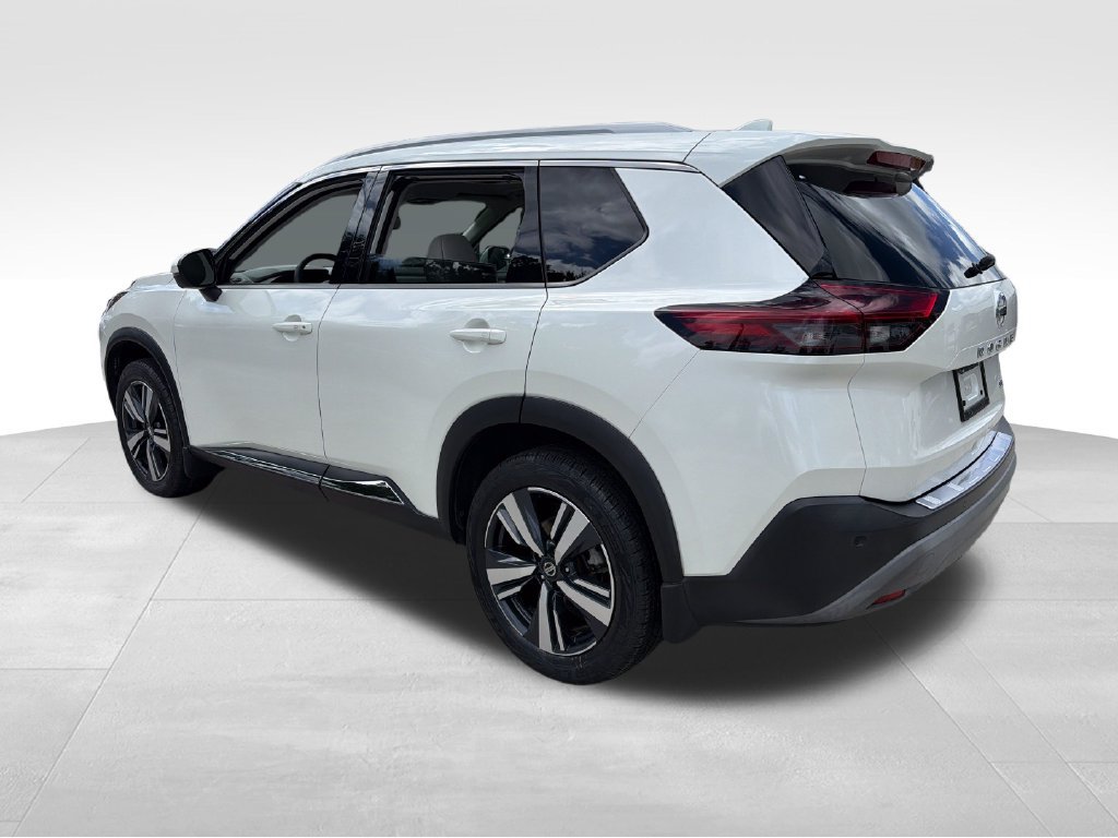Used 2021 Nissan Rogue SL w/ Premium Package FWD image 5