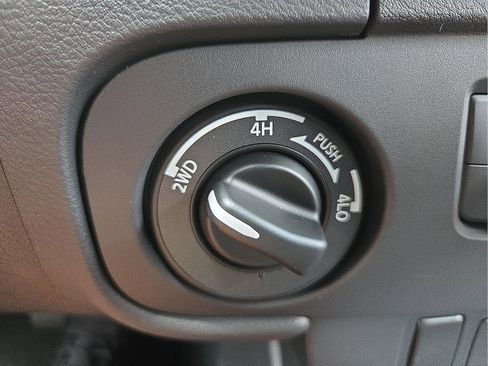 New 2025 Nissan Frontier PRO-4X image 21