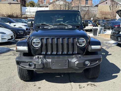 Used 2021 Jeep Wrangler Unlimited Sahara image 8