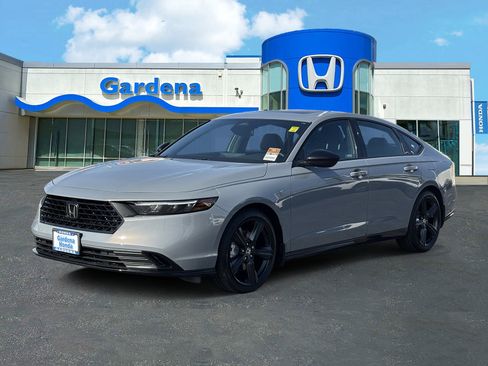 Used 2026 Honda Accord Sport image 3
