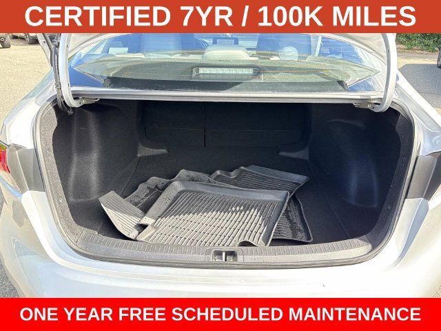 Used 2025 Toyota Corolla LE FWD image 12