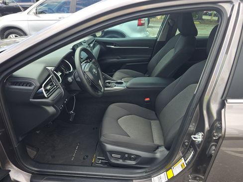 Used 2024 Toyota Camry LE FWD image 10