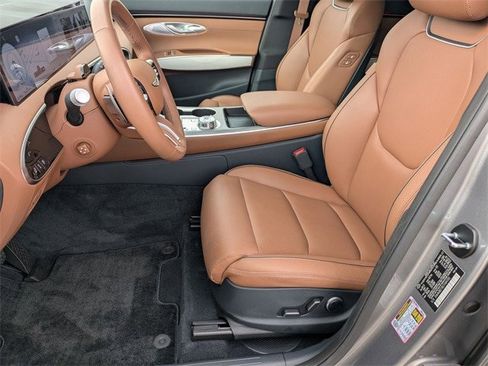 Used 2026 Genesis GV70 2.5T Advanced image 12