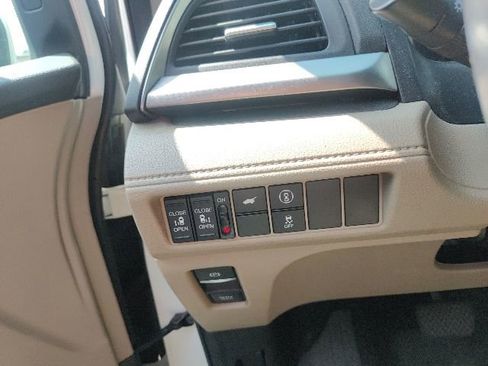 Used 2024 Honda Odyssey EX-L image 22