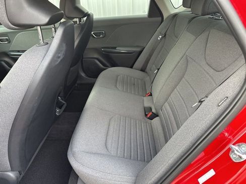 Used 2025 Kia K4 EX image 30