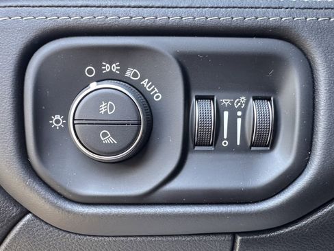 Used 2022 RAM 3500 Limited w/ Night Edition image 18