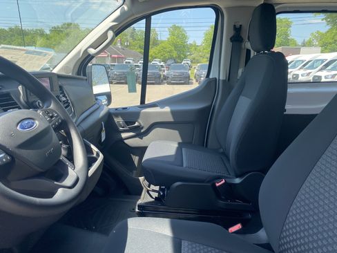 New 2024 Ford Transit 250 Low Roof RWD image 8
