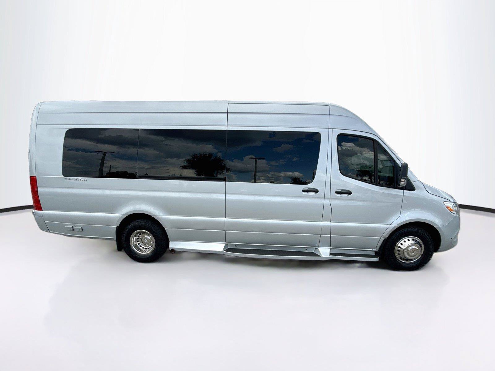 Used 2021 Mercedes-Benz Sprinter 3500 w/ Parking Package image 6