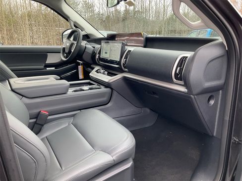 New 2026 Ford Expedition Max Active image 11