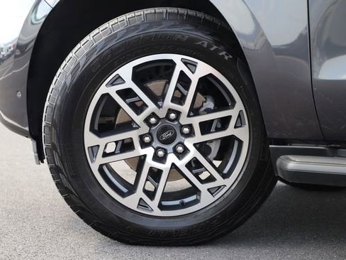 Used 2025 Ford Expedition Max Active image 2