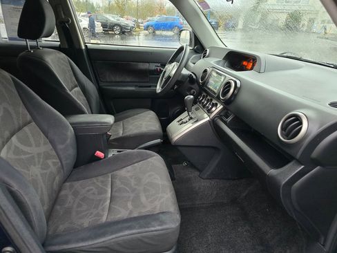 Used 2015 Scion xB image 5