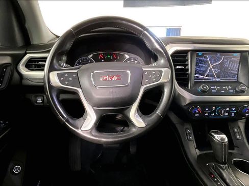 Used 2017 GMC Acadia SLT image 4