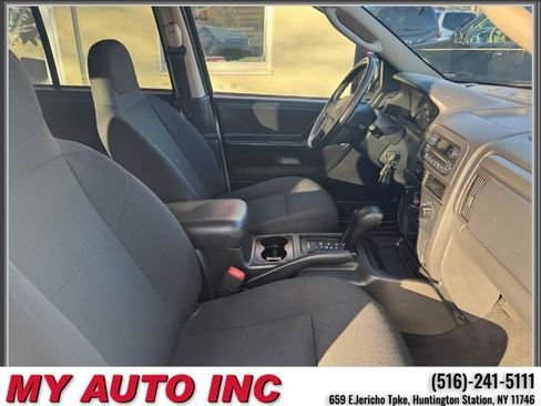 Used 2004 Jeep Grand Cherokee Laredo w/ Convenience Group image 25