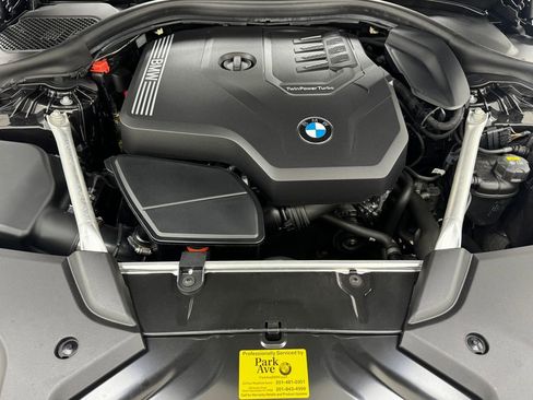 Used 2022 BMW 530i xDrive w/ Convenience Package image 32