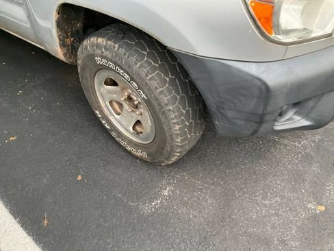 Used 2013 Toyota Tacoma 2WD Access Cab w/ Convenience Pkg image 3