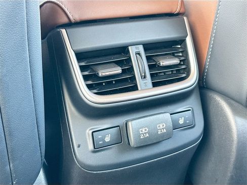 Used 2021 Subaru Outback Touring w/ Popular Package #2 image 27