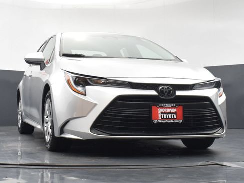 Used 2024 Toyota Corolla LE FWD image 28