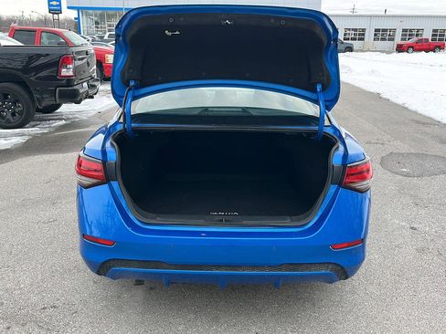 Used 2025 Nissan Sentra SV image 5