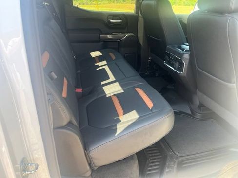 Used 2021 GMC Sierra 1500 AT4 w/ AT4 Premium Package AWD/4WD image 11