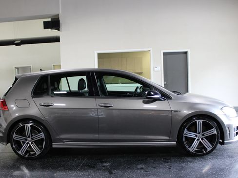 Used 2016 Volkswagen Golf R 4-Door w/ Driver Assistance Package AWD/4WD image 2