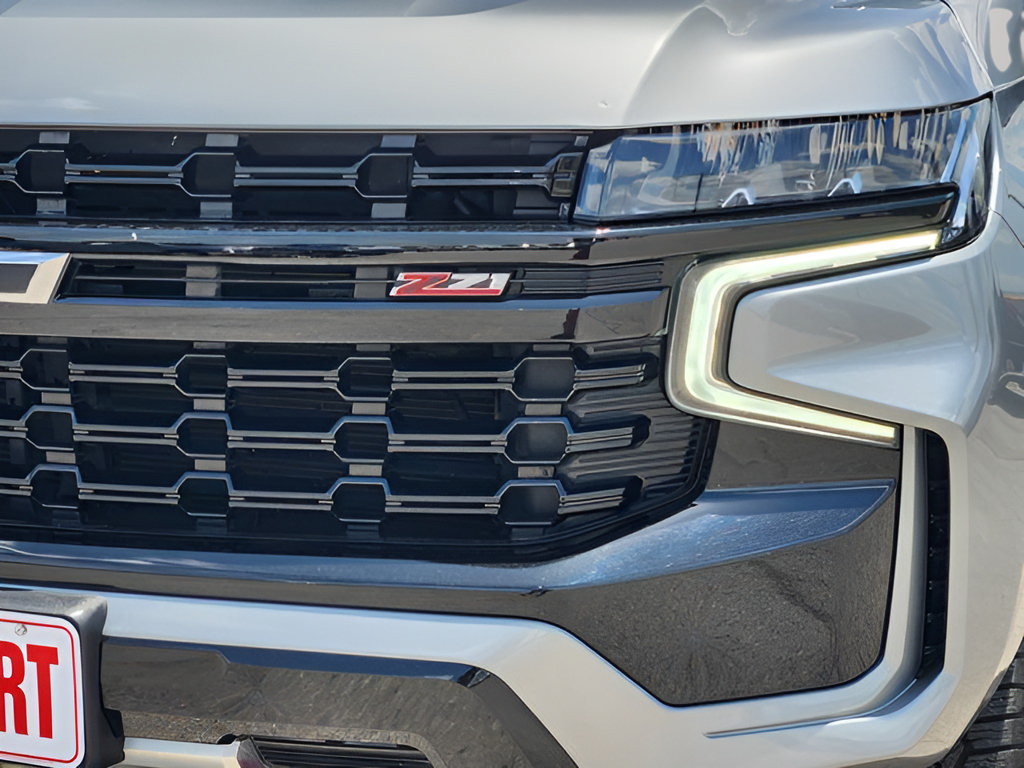 Used 2024 Chevrolet Tahoe Z71 w/ Luxury Package AWD/4WD image 14