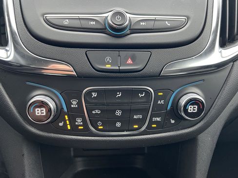 Used 2024 Chevrolet Equinox LT image 29