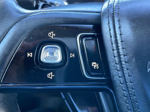 Used 2023 Lincoln Aviator Reserve w/ Equipment Group 201A AWD/4WD image 32
