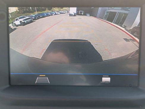 Used 2022 Chevrolet Silverado 1500 Custom image 23