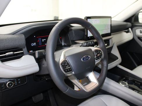 New 2026 Ford Explorer Active image 16