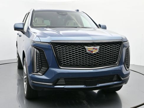 New 2025 Cadillac Escalade Sport Platinum w/ LPO, Floor Liner Package image 8