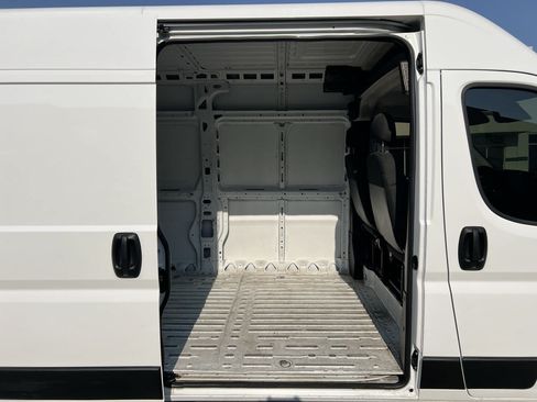 Used 2023 RAM ProMaster 3500 FWD image 12