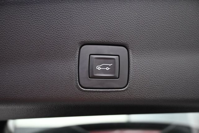 Used 2025 Chevrolet TrailBlazer RS w/ Convenience Package FWD image 9