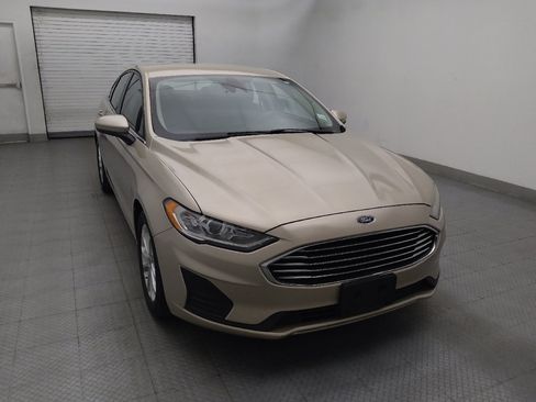 Used 2019 Ford Fusion SE FWD image 14