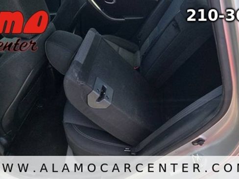 Used 2016 Hyundai Elantra GT FWD image 28