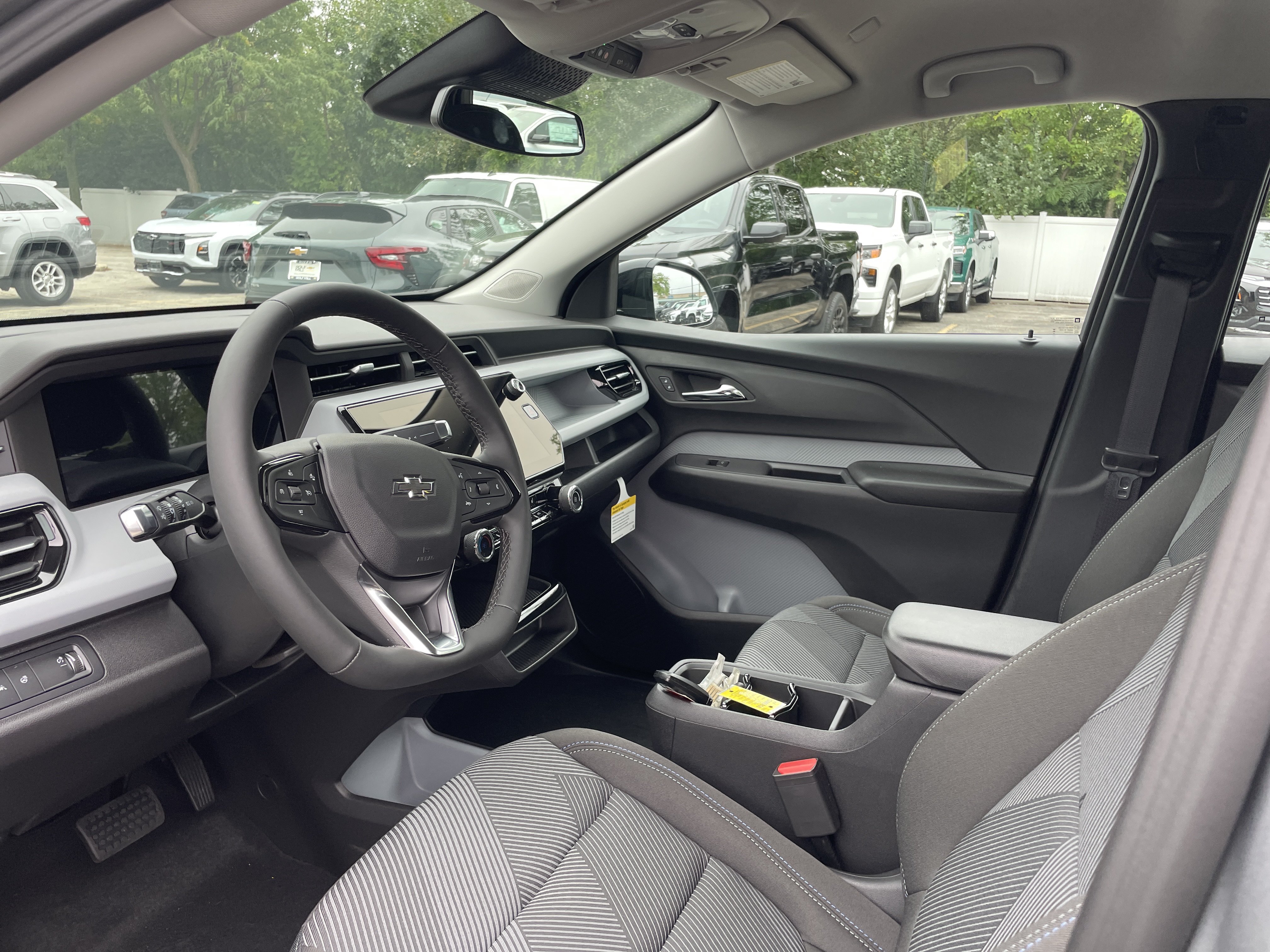 New 2027 Chevrolet Bolt LT w/ Comfort Package FWD image 14