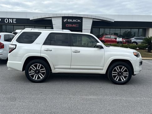 Used 2017 Toyota 4Runner Limited image 8