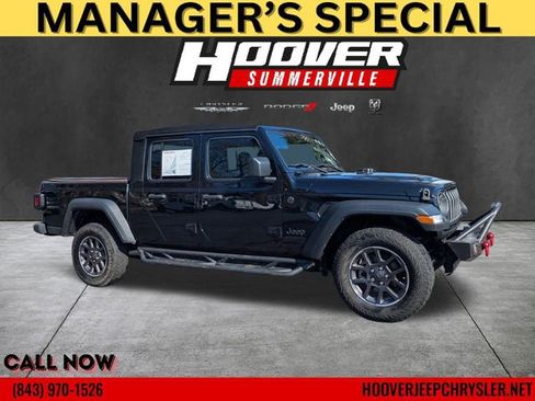 Used 2024 Jeep Gladiator Sport image 1