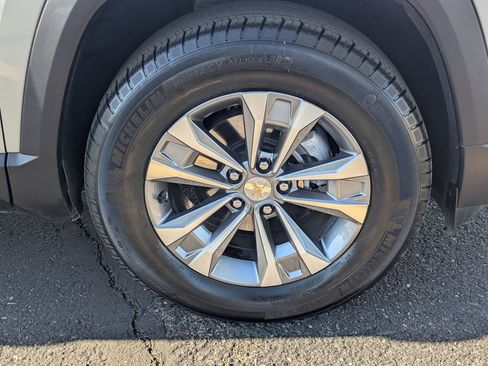 Used 2025 Chevrolet Equinox LT image 10