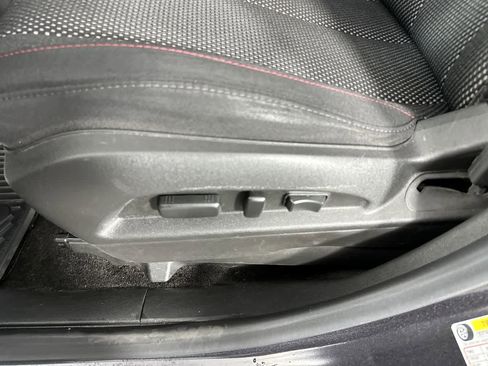 Used 2016 Chevrolet Equinox LT w/ Convenience Package FWD image 12