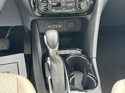 Used 2022 Buick Encore GX Essence w/ Advanced Technology Package image 21