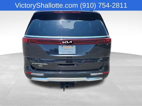 Used 2022 Kia Carnival SX Prestige FWD image 29