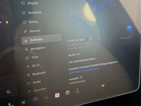 Used 2023 Tesla Model Y Long Range image 17