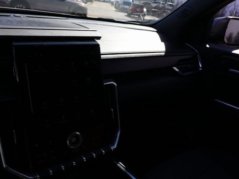 Certified 2025 GMC Acadia Elevation image 35