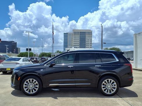 Used 2023 Cadillac XT6 Premium Luxury w/ Technology Package FWD image 24