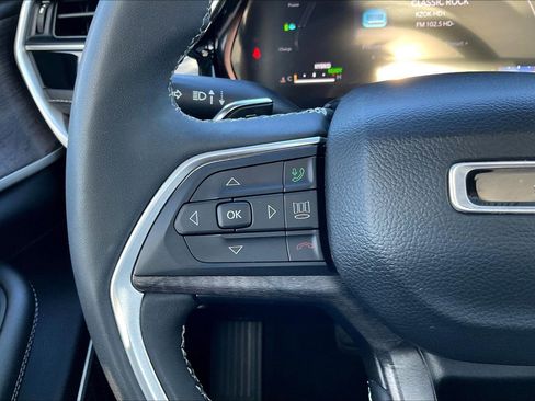 Used 2024 Jeep Grand Cherokee Limited 4xe image 18