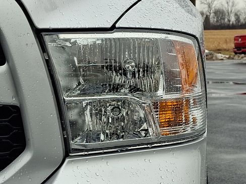 Certified 2019 RAM 1500 Express w/ Express Value Package image 9